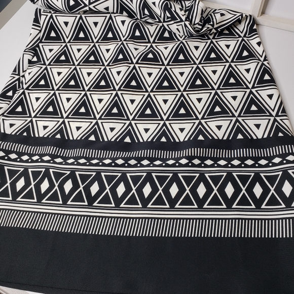 AGB Mockneck Geometric Triangle Shadow Print Office Casual Shift Border Print 10 - Picture 10 of 16